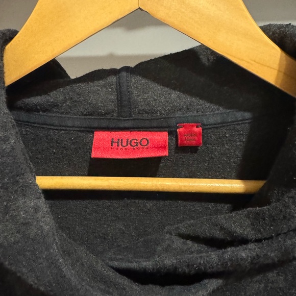 COPY - HUGO Boss - Sweatshirt - Black Print - Picture 2 of 2